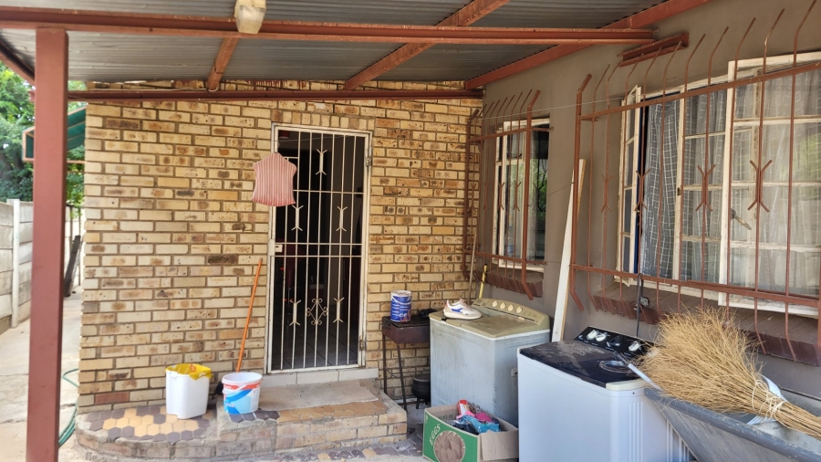 3 Bedroom Property for Sale in Elandia North West